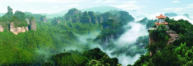 連州地下河、湟川三峽、萬山朝王美食兩天團(tuán)