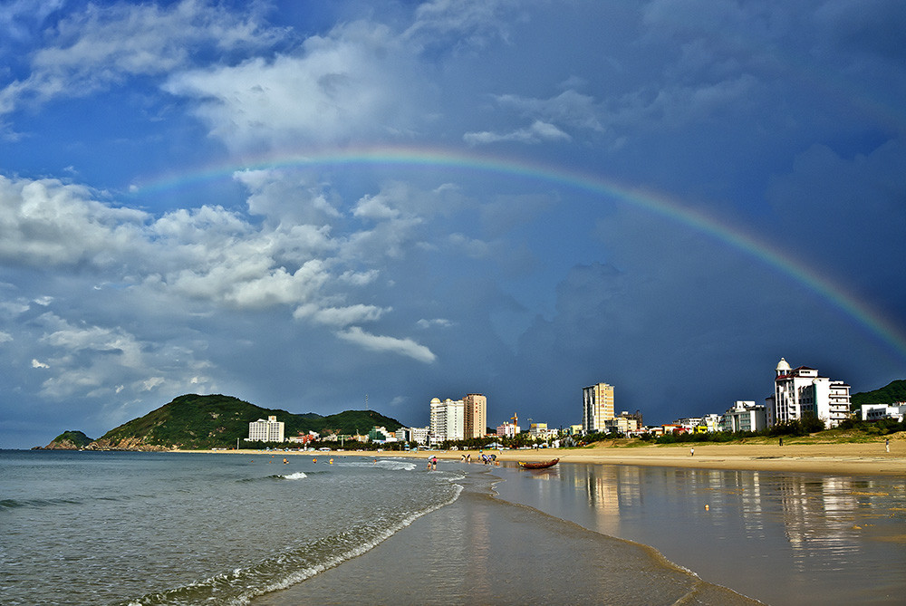 江門(mén)、陽(yáng)江禪龍峽漂流、溫泉、海陵島十里銀灘、漁家樂(lè)兩天游